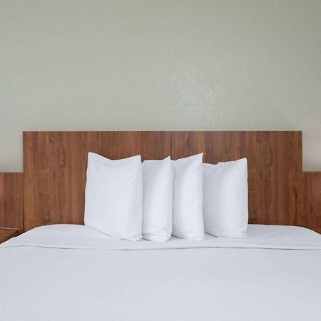 Hotel Ramada By Wyndham Altamonte Springs Near I-4 Zewnętrze zdjęcie