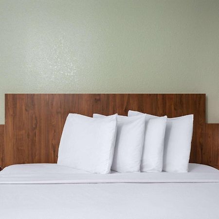 Hotel Ramada By Wyndham Altamonte Springs Near I-4 Zewnętrze zdjęcie