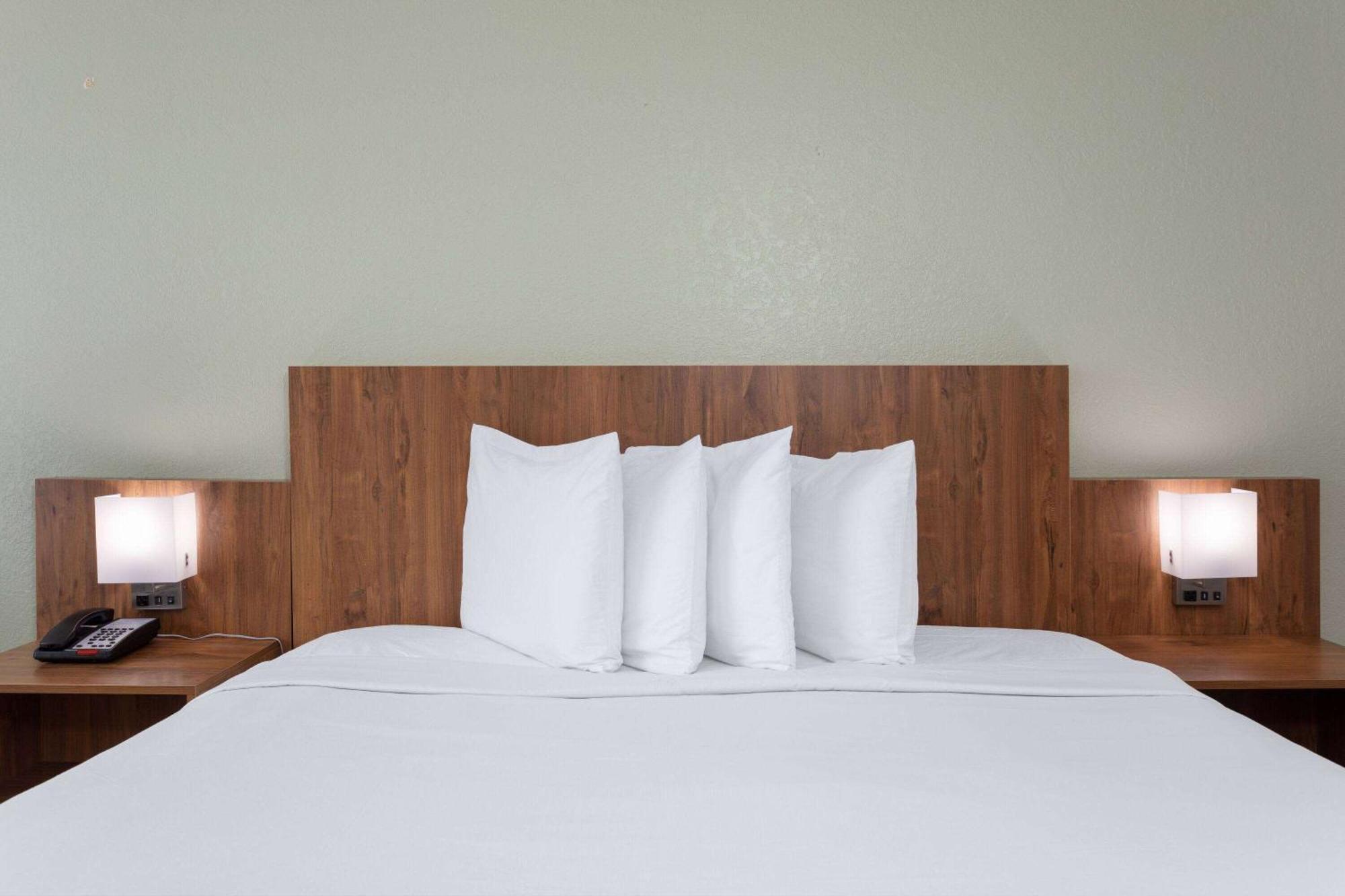 Hotel Ramada By Wyndham Altamonte Springs Near I-4 Zewnętrze zdjęcie