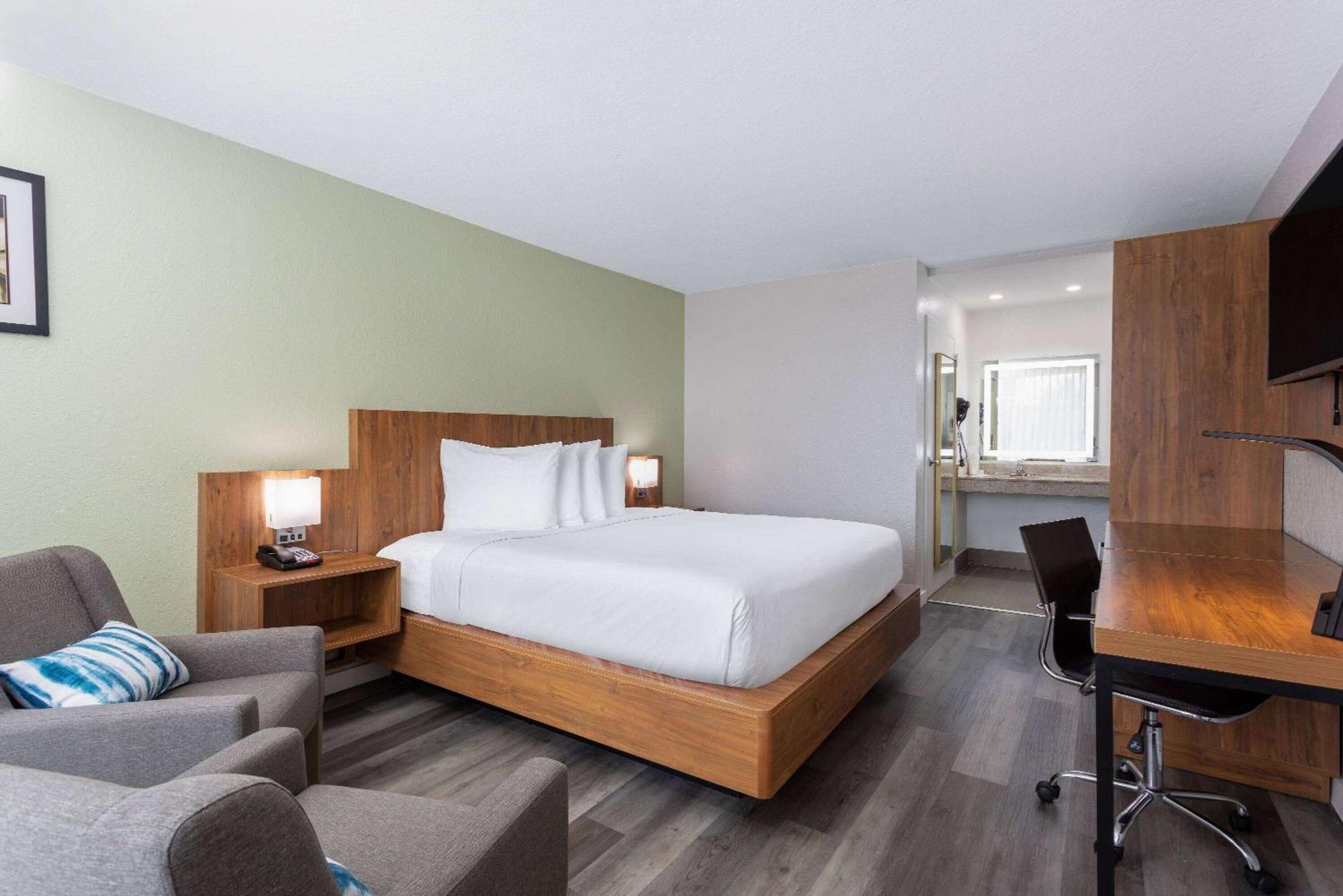 Hotel Ramada By Wyndham Altamonte Springs Near I-4 Zewnętrze zdjęcie