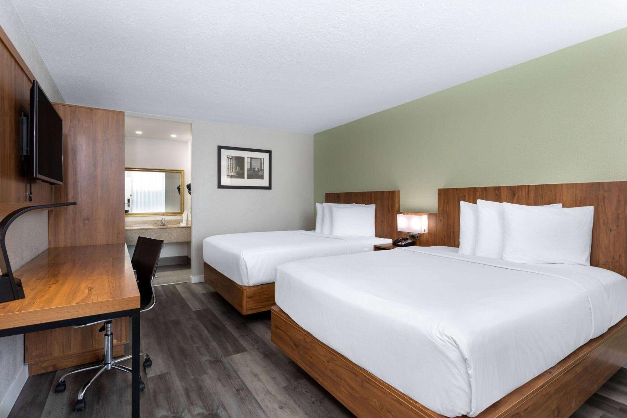 Hotel Ramada By Wyndham Altamonte Springs Near I-4 Zewnętrze zdjęcie